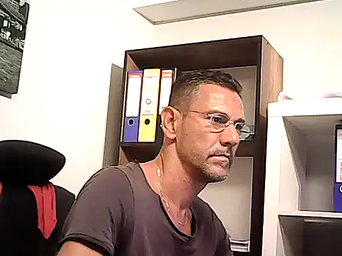 mastercharisma35 Adlı Modelin Web Kamerası Şovu