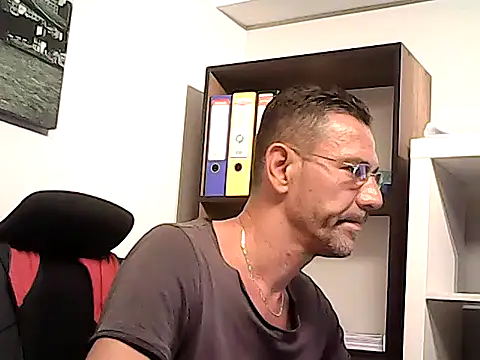mastercharisma35 Adlı Modelin Web Kamerası Şovu