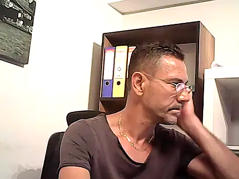 mastercharisma35 Adlı Modelin Web Kamerası Şovu
