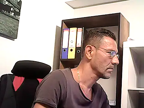 mastercharisma35 Adlı Modelin Web Kamerası Şovu