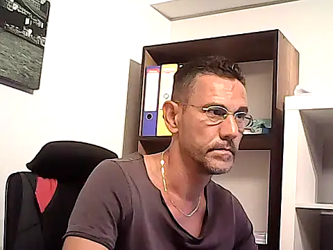 mastercharisma35 Adlı Modelin Web Kamerası Şovu
