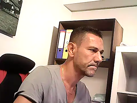 mastercharisma35 Adlı Modelin Web Kamerası Şovu