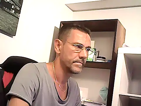 mastercharisma35 Adlı Modelin Web Kamerası Şovu