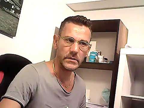 mastercharisma35 Adlı Modelin Web Kamerası Şovu