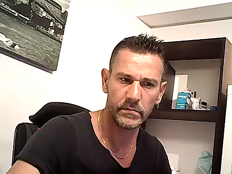 mastercharisma35 Adlı Modelin Web Kamerası Şovu