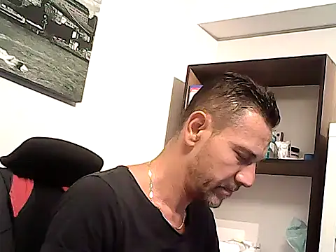 mastercharisma35's Live XXX Chat