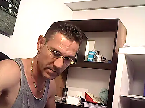 Pertunjukan Kamera Web mastercharisma35