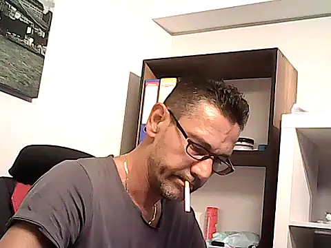 mastercharisma35 Adlı Modelin Web Kamerası Şovu