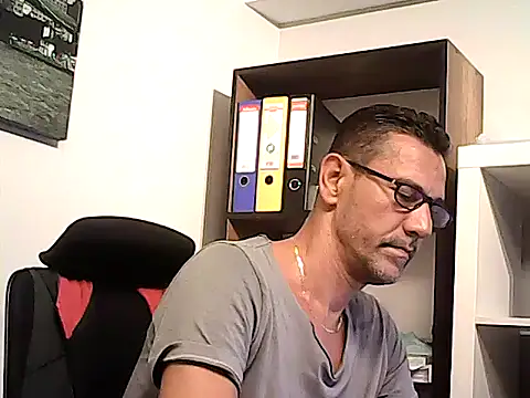 mastercharisma35n Webbikameraesitys