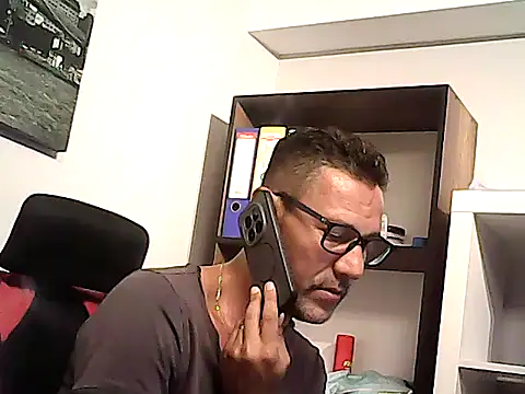 Chat XXX Live mastercharisma35