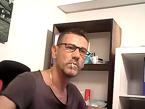 mastercharisma35 Adlı Modelin Web Kamerası Şovu