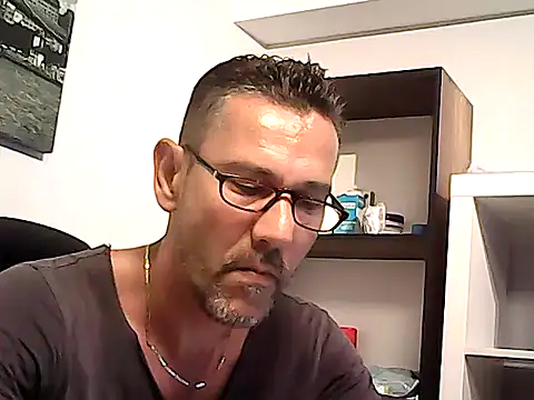 mastercharisma35 Adlı Modelin Web Kamerası Şovu