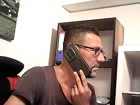 Pokazy przed kamerką – mastercharisma35