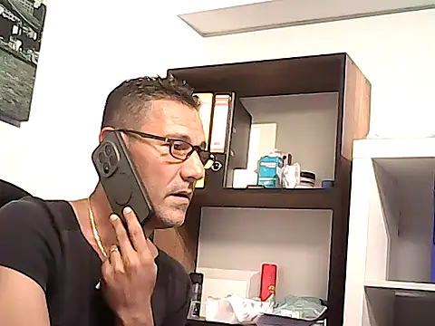 Chat +18 de mastercharisma35 ao vivo