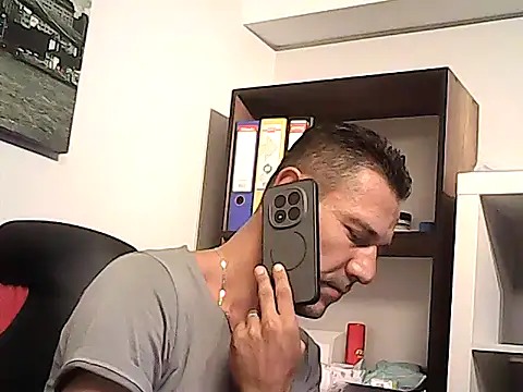 XXX chat uživo modela mastercharisma35