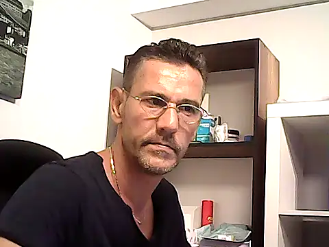 mastercharisma35 Adlı Modelin Web Kamerası Şovu