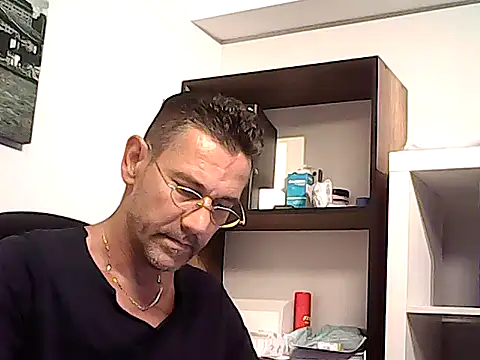mastercharisma35 Adlı Modelin Web Kamerası Şovu