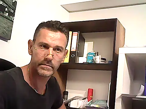 mastercharisma35 Adlı Modelin Web Kamerası Şovu