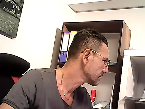 Show de mastercharisma35 na webcam