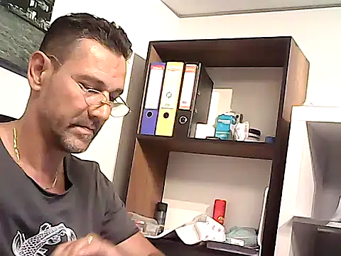 mastercharisma35 Adlı Modelin Web Kamerası Şovu