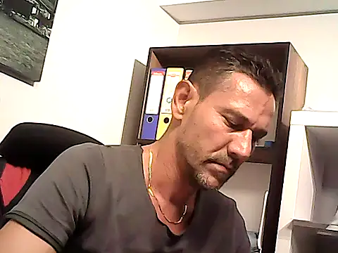 mastercharisma35 Adlı Modelin Web Kamerası Şovu