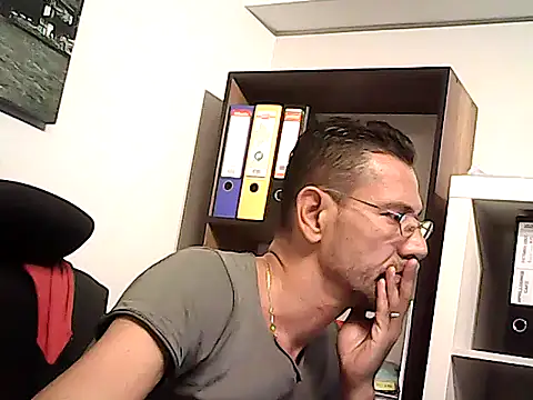 mastercharisma35 Adlı Modelin Web Kamerası Şovu