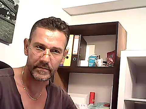 mastercharisma35 Adlı Modelin Web Kamerası Şovu