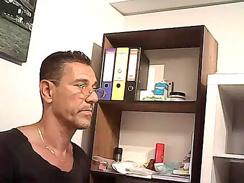 mastercharisma35 Adlı Modelin Web Kamerası Şovu