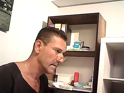 mastercharisma35 Adlı Modelin Web Kamerası Şovu