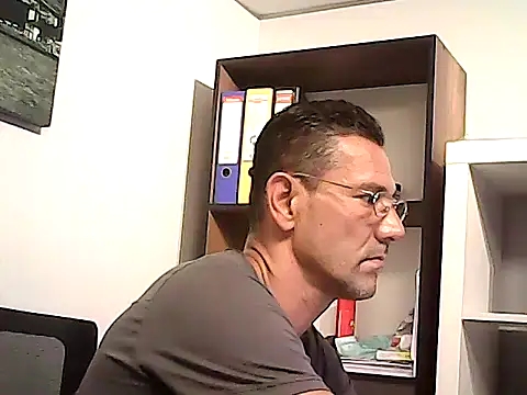 mastercharisma35 Adlı Modelin Web Kamerası Şovu