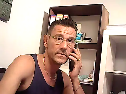 mastercharisma35 Adlı Modelin Web Kamerası Şovu