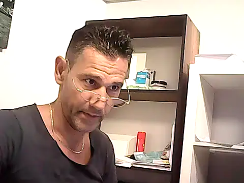 mastercharisma35's Webcam Show