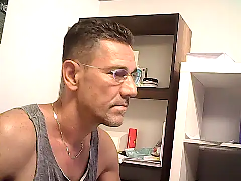 mastercharisma35 Adlı Modelin Web Kamerası Şovu