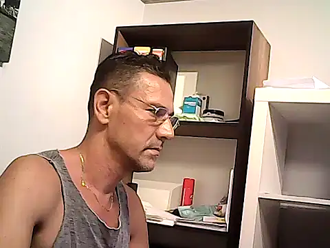 mastercharisma35 Adlı Modelin Web Kamerası Şovu