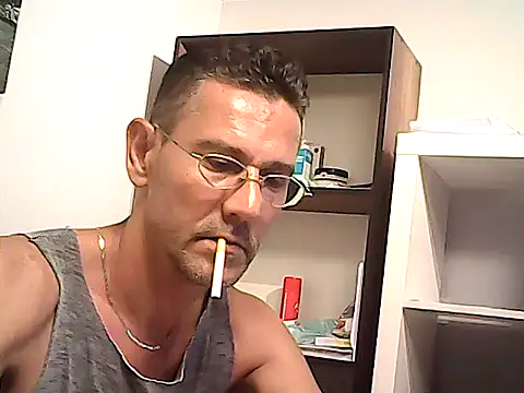 mastercharisma35 Show in webcam