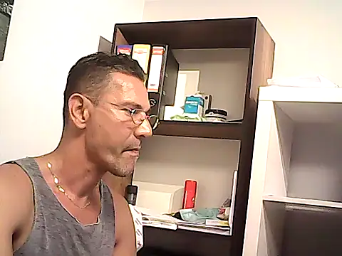 mastercharisma35 Adlı Modelin Web Kamerası Şovu