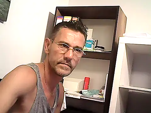 mastercharisma35 Adlı Modelin Web Kamerası Şovu