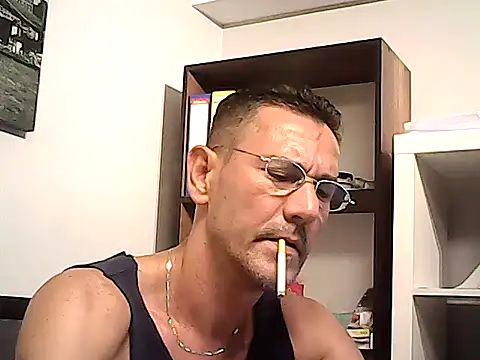 mastercharisma35 Adlı Modelin Web Kamerası Şovu