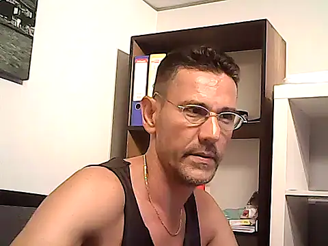 mastercharisma35 Adlı Modelin Web Kamerası Şovu
