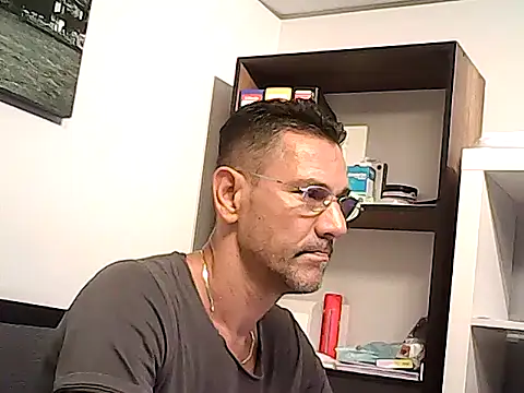 mastercharisma35 Adlı Modelin Web Kamerası Şovu