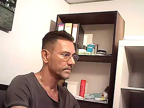 mastercharisma35 Adlı Modelin Web Kamerası Şovu