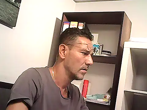 Show modela mastercharisma35 na web-kameri