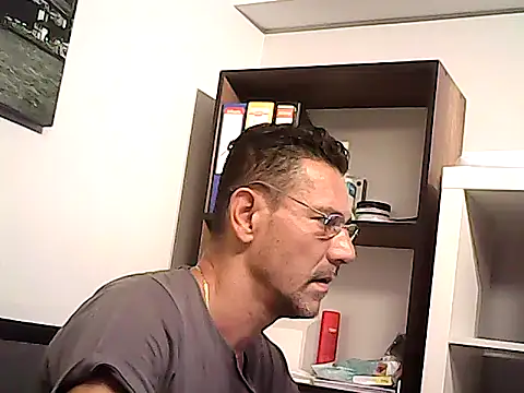 mastercharisma35 Adlı Modelin Web Kamerası Şovu