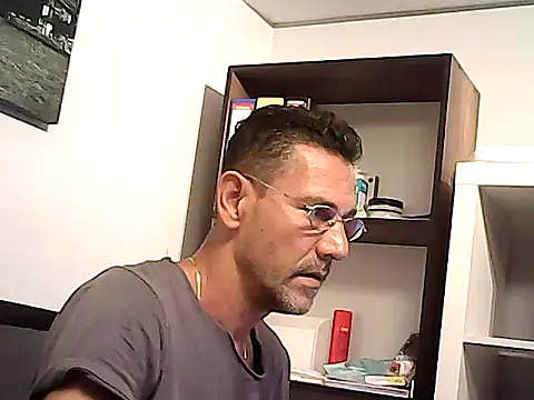 mastercharisma35's Live XXX Chat