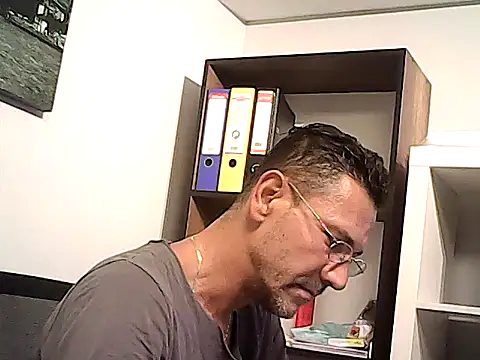 mastercharisma35 Adlı Modelin Web Kamerası Şovu