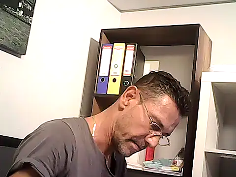 mastercharisma35 Adlı Modelin Web Kamerası Şovu