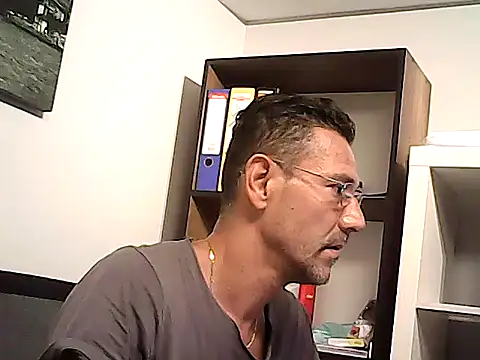 mastercharisma35 Adlı Modelin Web Kamerası Şovu