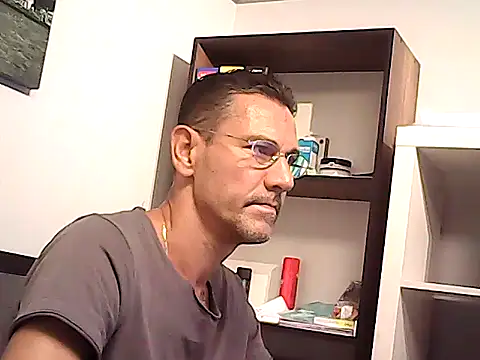 mastercharisma35 Adlı Modelin Web Kamerası Şovu