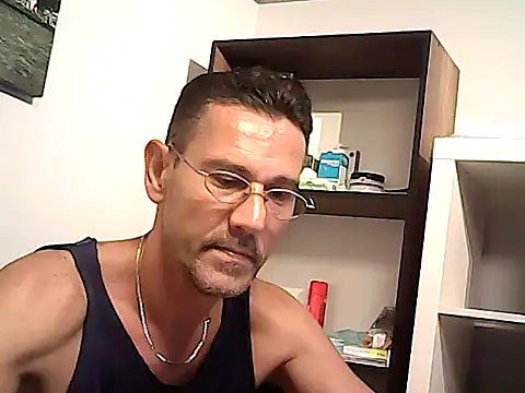 mastercharisma35 Adlı Modelin Web Kamerası Şovu