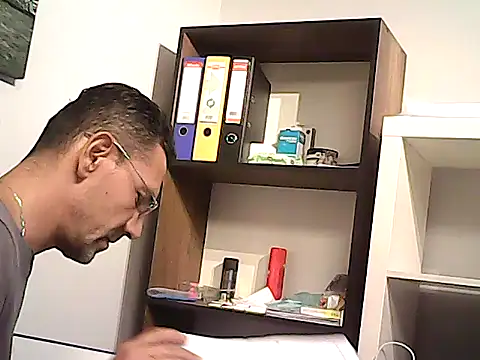 mastercharisma35 Adlı Modelin Web Kamerası Şovu